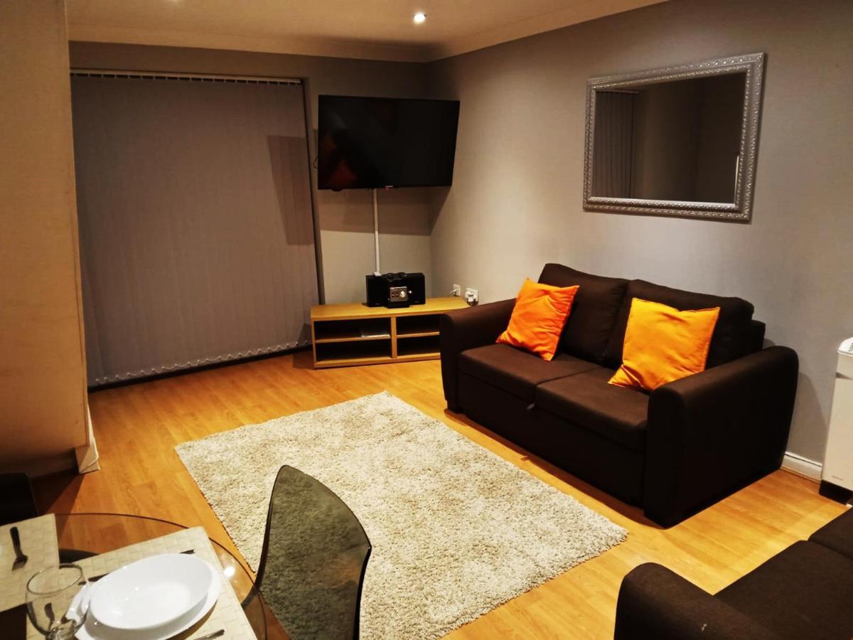 Eagle Drive Apartment เฮนดอน ภายนอก รูปภาพ